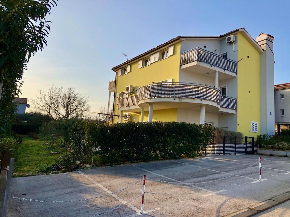 Goldfinch Estate Διαμέρισμα Banjole Εξωτερικό φωτογραφία