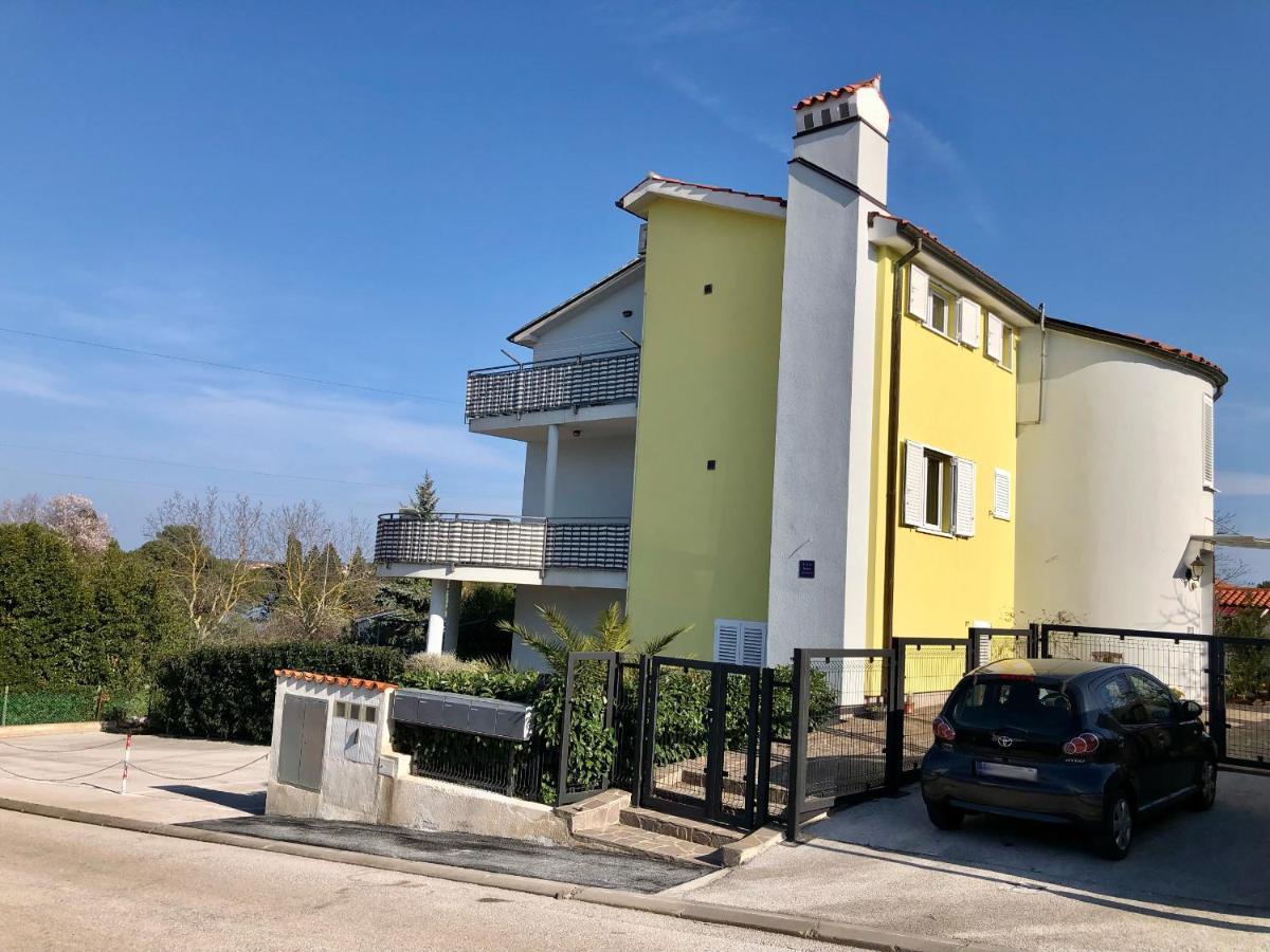 Goldfinch Estate Διαμέρισμα Banjole Εξωτερικό φωτογραφία