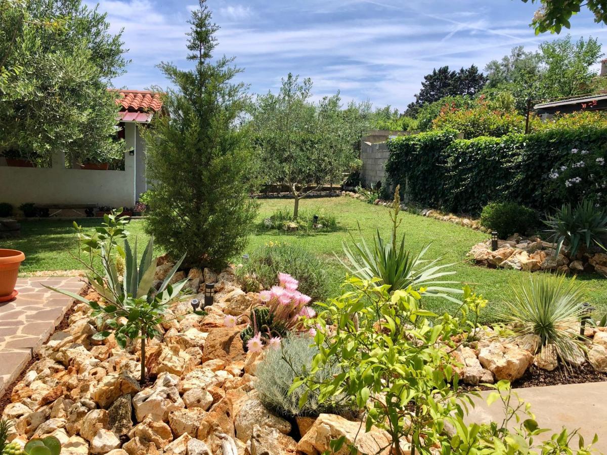 Goldfinch Estate Διαμέρισμα Banjole Εξωτερικό φωτογραφία